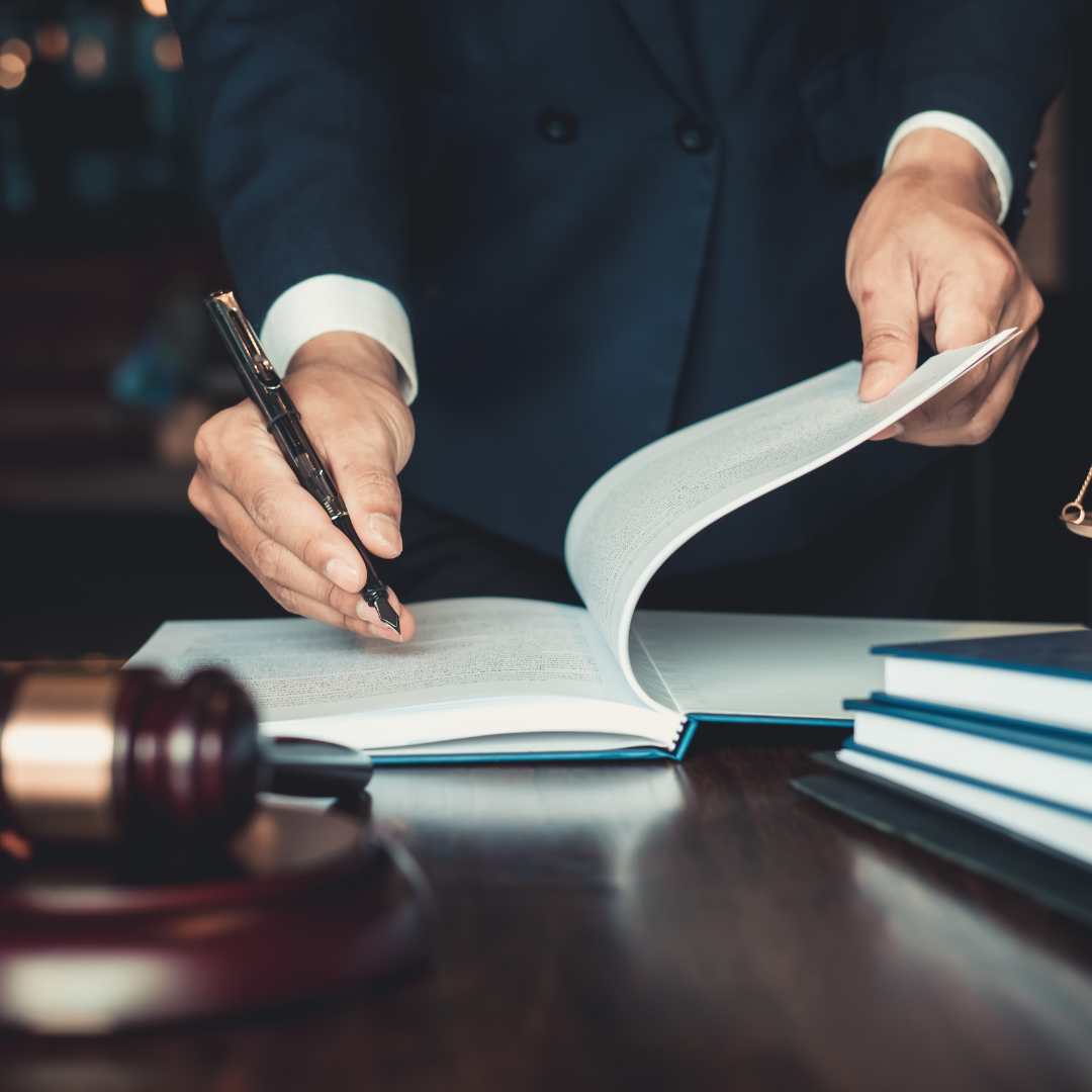 Read more about the article Real Estate Trouble? We Can Help! 🏡